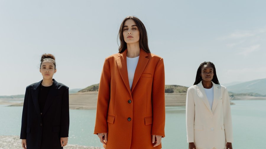 AUREA — Old Money, New Rules